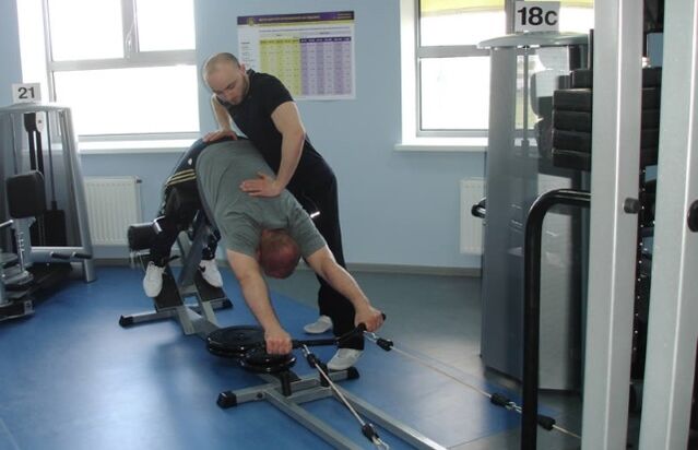 Mediálna telesná výchova pre osteochondrózu bedrovej