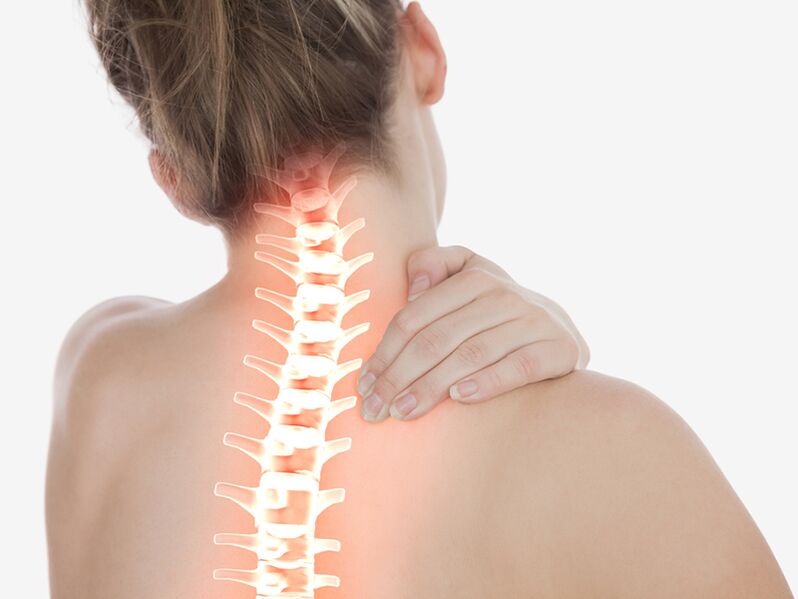 Cervikálna osteochondróza sa prejavuje ako tupá alebo ostrá bolesť